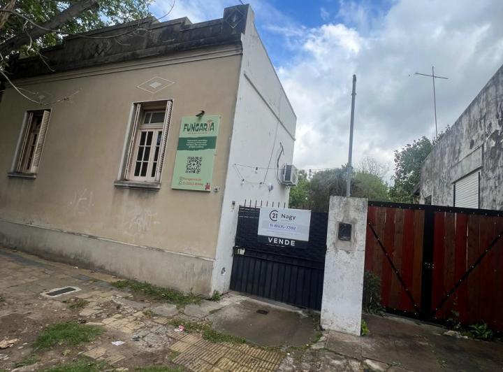 Terreno · 574m² · 2 Ambientes · 1 Cochera