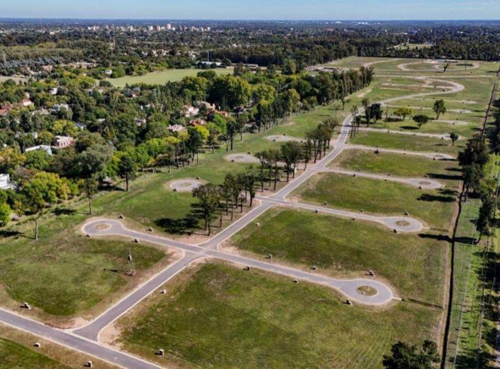 Terreno · 643m²