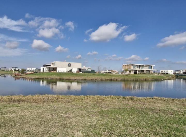 Terreno · 936m²
