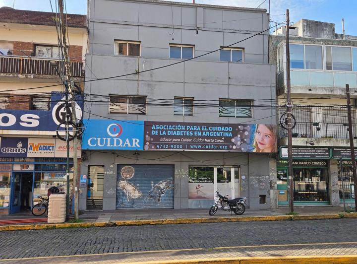 Local comercial · 604m²