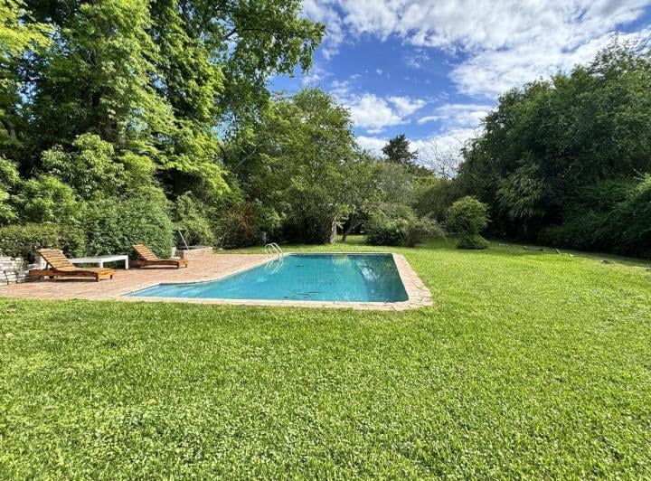 Casa · 160m² · 4 Ambientes · 2 Cocheras