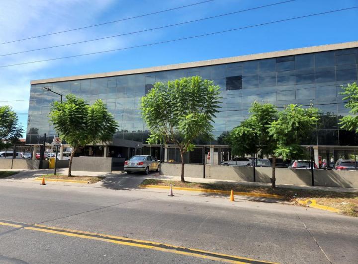 Oficina comercial · 167m² · 1 Ambiente · 7 Cocheras