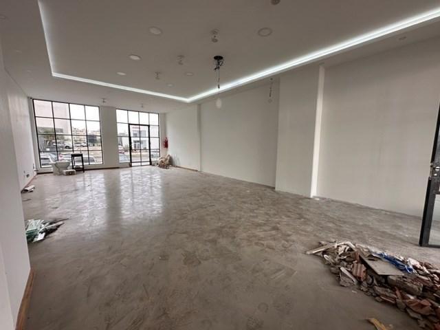 Local comercial · 100m²