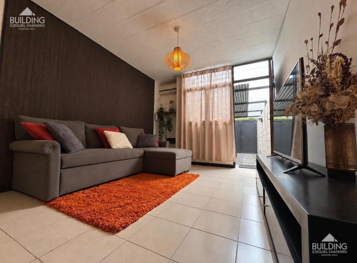 Casa · 86m² · 5 Ambientes · 1 Cochera