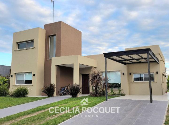 Casa · 141m² · 4 Ambientes · 2 Cocheras