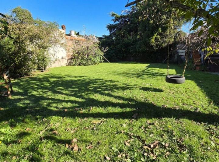 Casa · 150m² · 4 Ambientes · 5 Cocheras