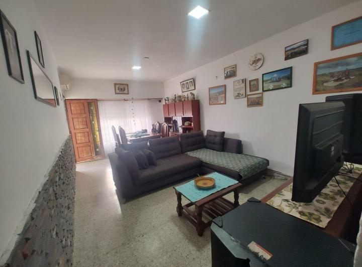 Casa · 141m² · 3 Ambientes · 2 Cocheras