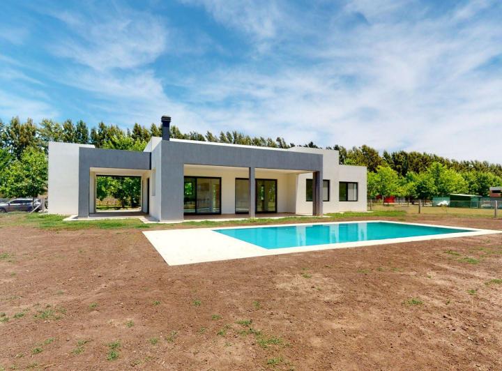Casa · 125m² · 6 Ambientes · 1 Cochera