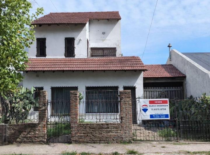 Casa · 101m² · 3 Ambientes · 1 Cochera