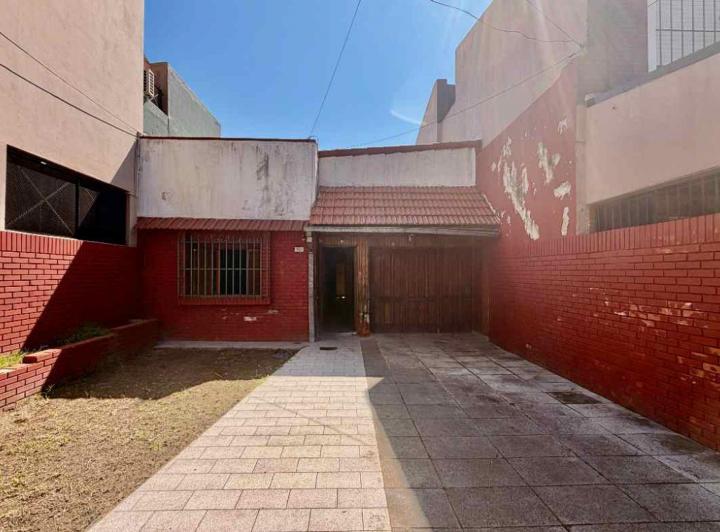 Casa · 127m² · 3 Ambientes · 1 Cochera