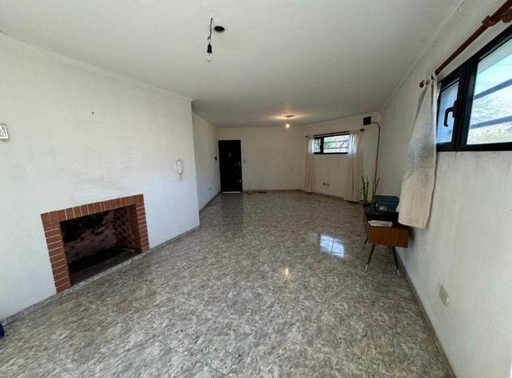 Casa · 160m² · 4 Ambientes · 1 Cochera