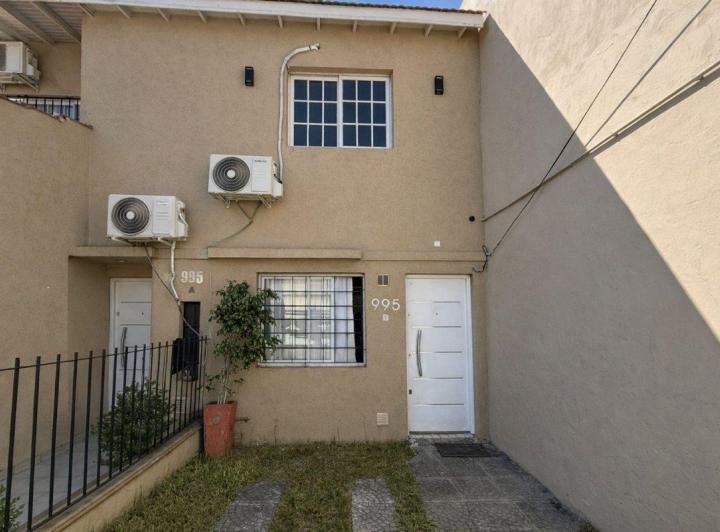 Casa · 54m² · 3 Ambientes · 1 Cochera