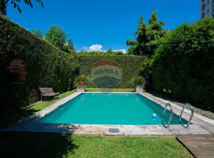 Casa · 200m² · 4 Ambientes · 1 Cochera