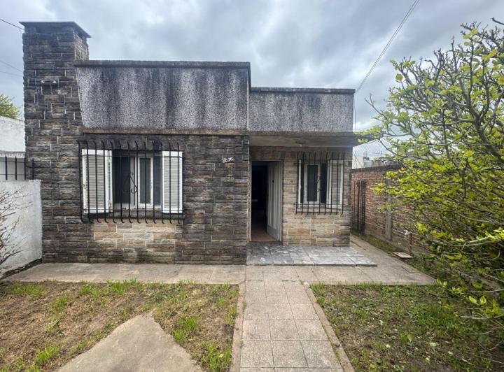 Casa · 85m² · 2 Ambientes · 1 Cochera