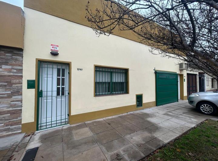 Casa · 120m² · 3 Ambientes · 3 Cocheras