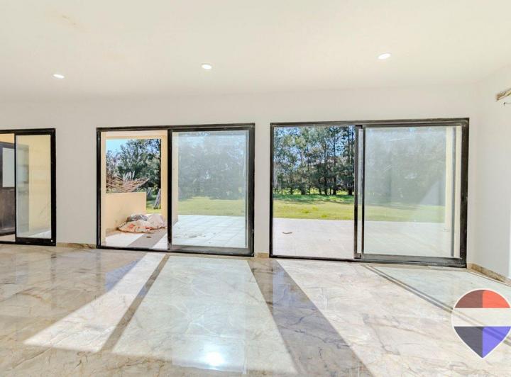 Casa · 120m² · 4 Ambientes · 2 Cocheras