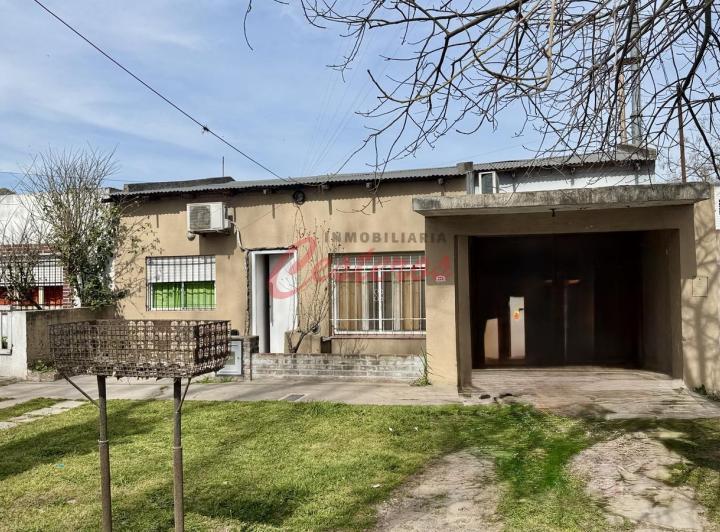 Casa · 121m² · 3 Ambientes · 1 Cochera