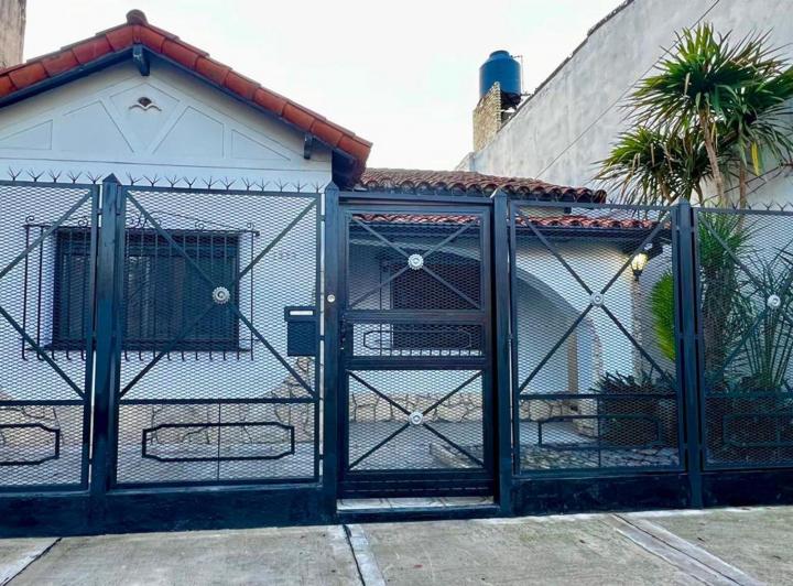 Casa · 142m² · 6 Ambientes