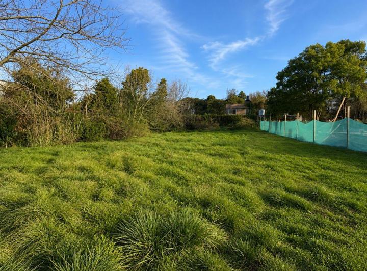 Terreno · 400m²