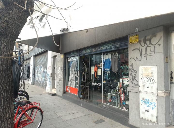 Local comercial · 150m²