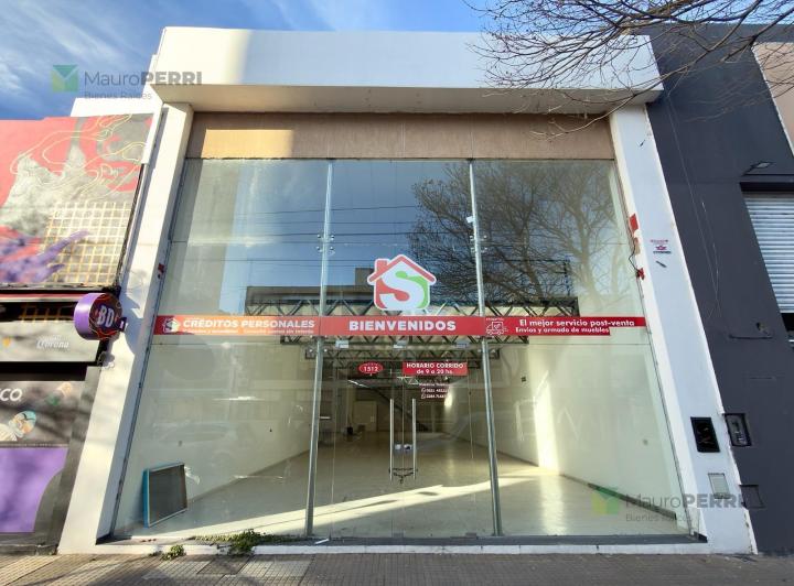 Local comercial · 640m²