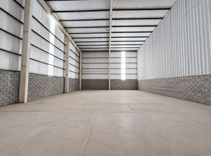 Bodega-Galpón · 438m² · 7 Cocheras