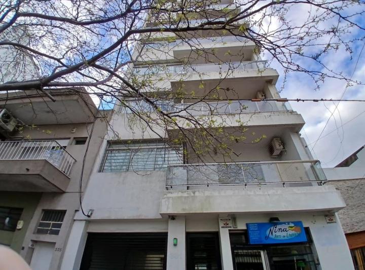 Departamento · 50m² · 2 Ambientes · 1 Cochera