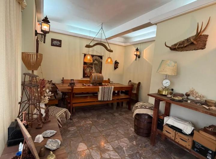 Casa · 75m² · 3 Ambientes · 2 Cocheras