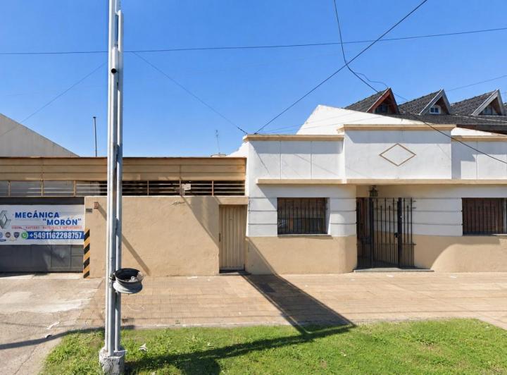 Casa · 220m² · 6 Ambientes