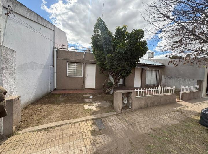 Casa · 85m² · 3 Ambientes · 1 Cochera