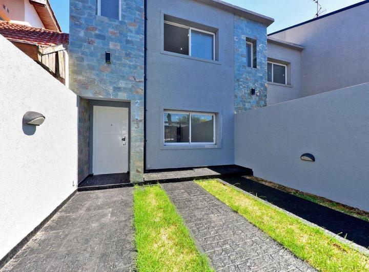 Casa · 127m² · 3 Ambientes · 1 Cochera