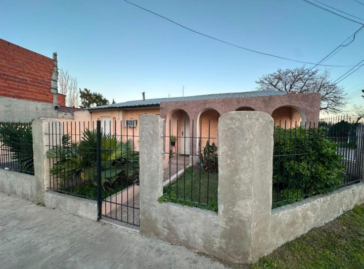 Casa · 194m² · 7 Ambientes · 3 Cocheras
