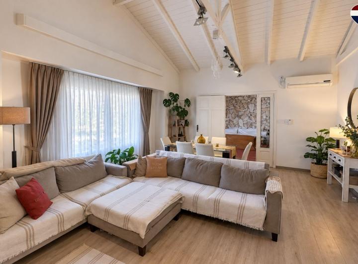 Casa · 172m² · 4 Ambientes · 2 Cocheras