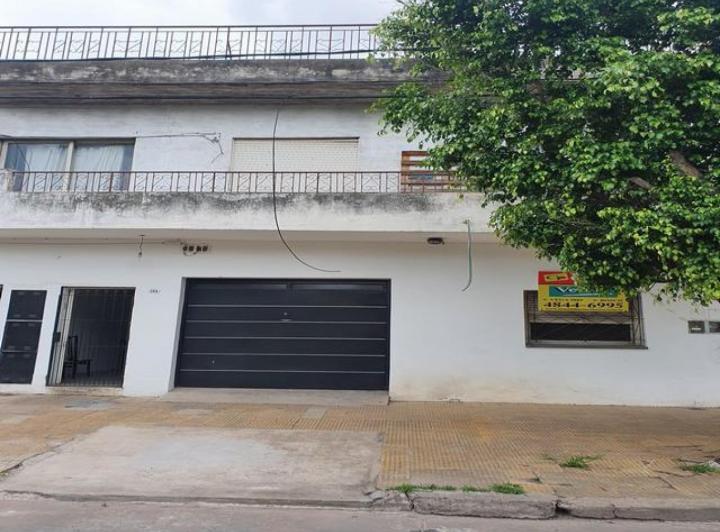 Casa · 100m² · 3 Ambientes · 1 Cochera