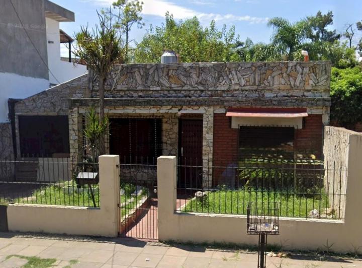 Casa · 90m² · 3 Ambientes · 2 Cocheras
