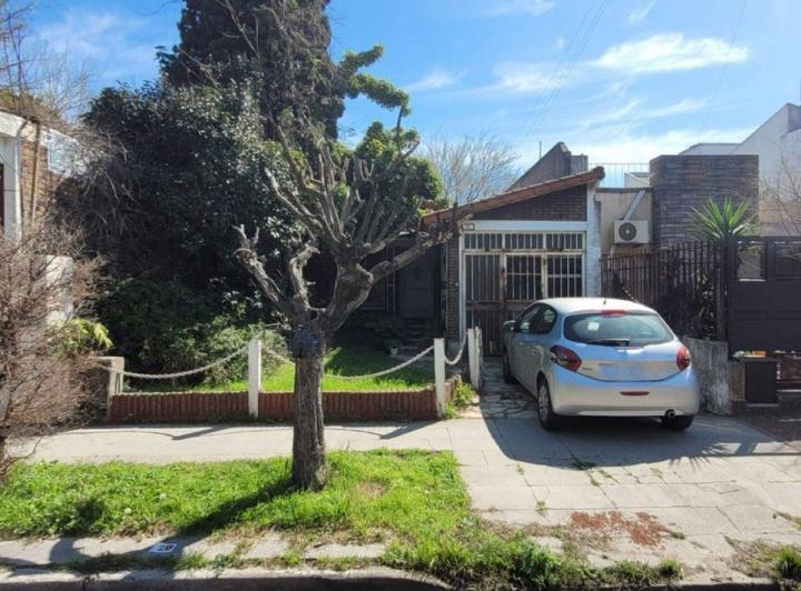 Casa · 80m² · 3 Ambientes · 1 Cochera