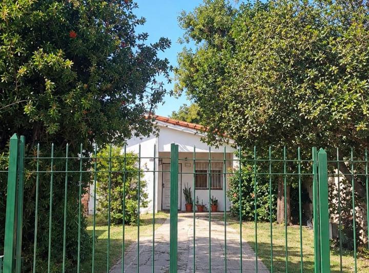 Casa · 68m² · 4 Ambientes · 2 Cocheras