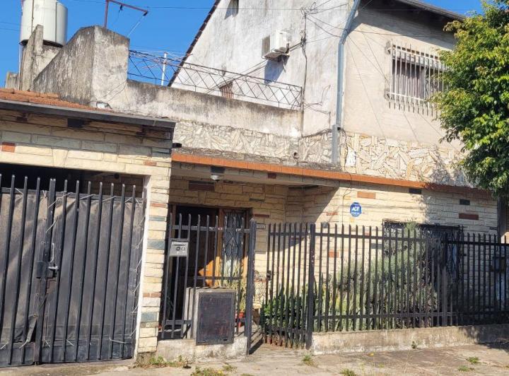 Casa · 202m² · 5 Ambientes · 1 Cochera
