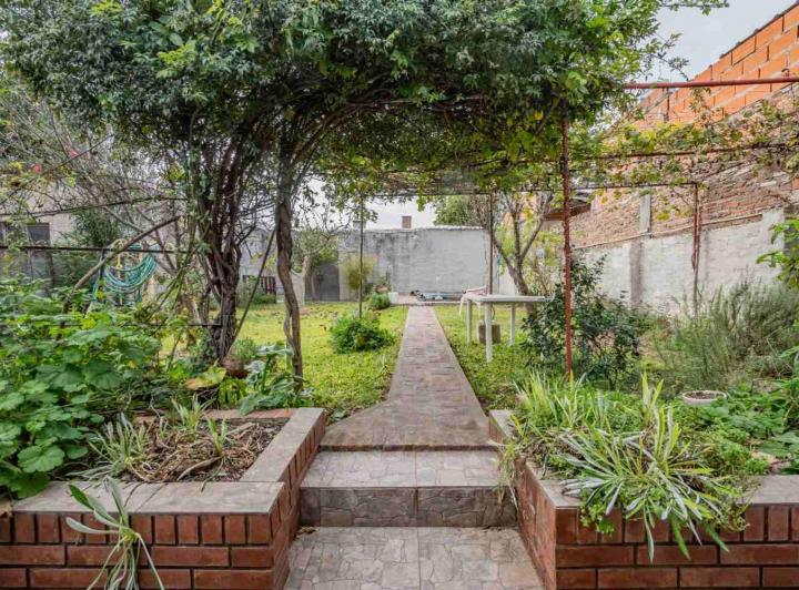 Casa · 158m² · 6 Ambientes · 1 Cochera