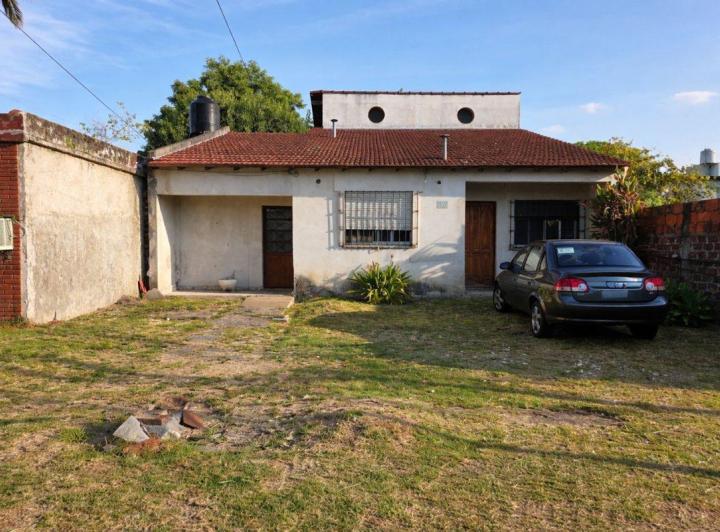 Casa · 200m² · 5 Ambientes · 1 Cochera