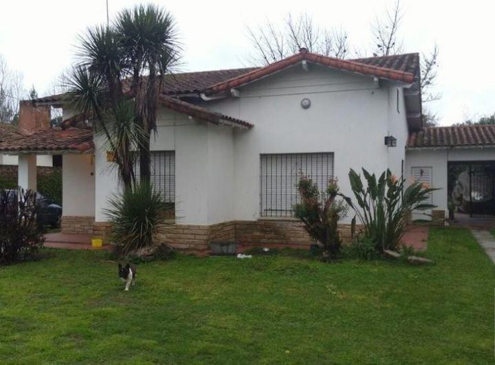 Casa · 230m² · 5 Ambientes
