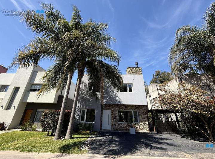 Casa · 138m² · 5 Ambientes · 1 Cochera