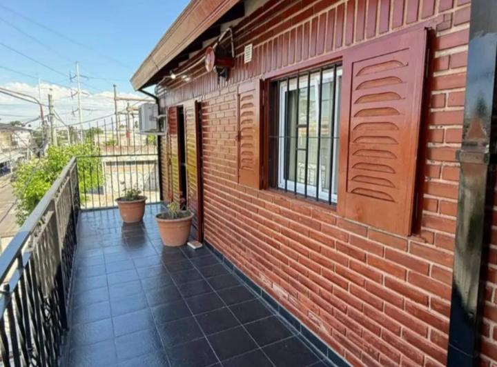 Casa · 225m² · 4 Ambientes · 1 Cochera