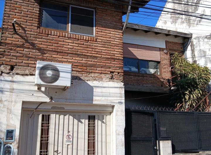 Casa · 250m² · 6 Ambientes · 1 Cochera
