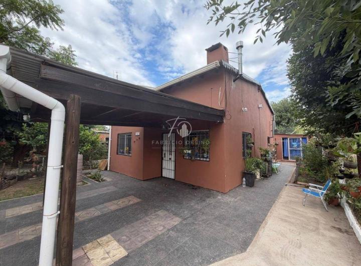 Casa · 200m² · 5 Ambientes · 1 Cochera