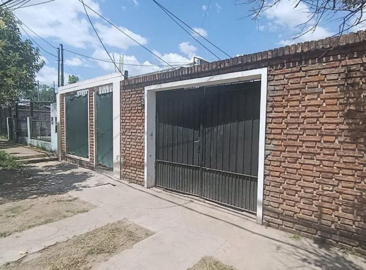 Casa · 161m² · 5 Ambientes · 2 Cocheras