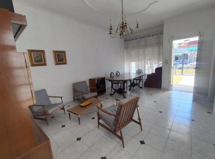 Casa · 140m² · 4 Ambientes · 1 Cochera