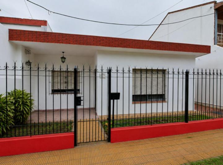 Casa · 68m² · 4 Ambientes · 1 Cochera