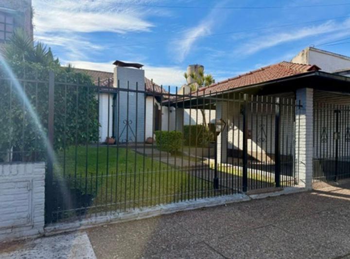 Casa · 155m² · 3 Ambientes · 1 Cochera