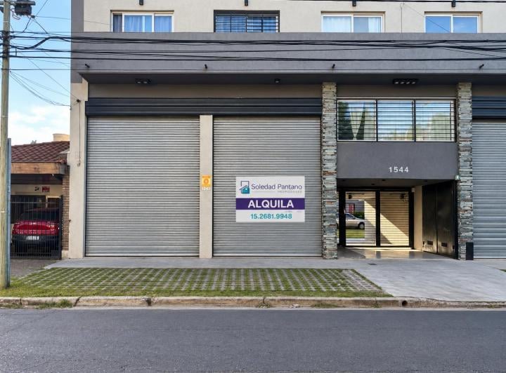 Local comercial · 150m²